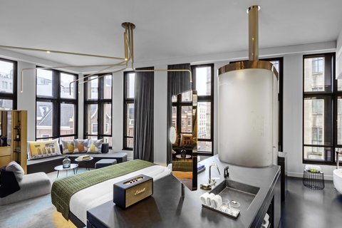 Studio Bank Suite