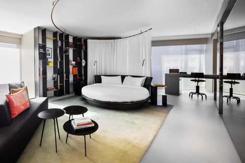 WOW Exchange One-Bedroom Studio Suite