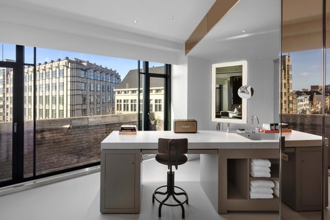 WOW Exchange One-Bedroom Studio Suite