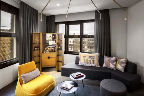 Studio Bank Suite