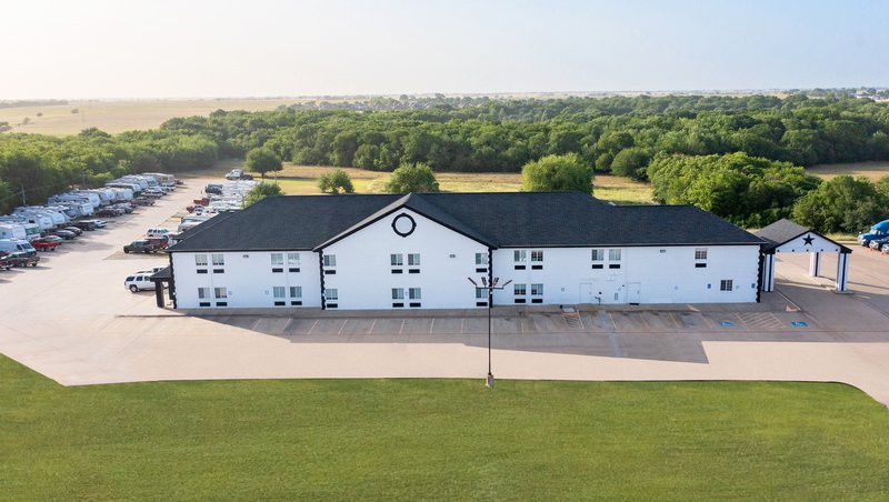 Atria Mc Gregor Hotel Drone Shot