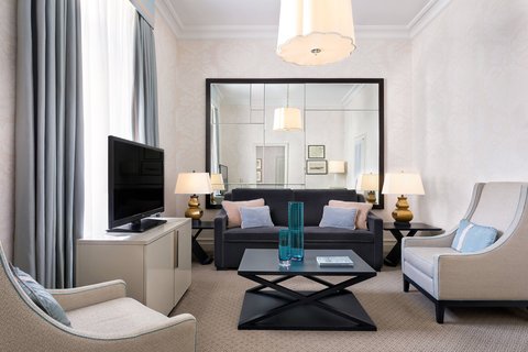 Bristol Suite - Living Room