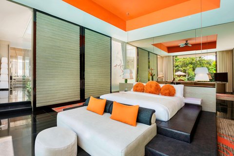 Extreme WOW Villa, Master Bedroom