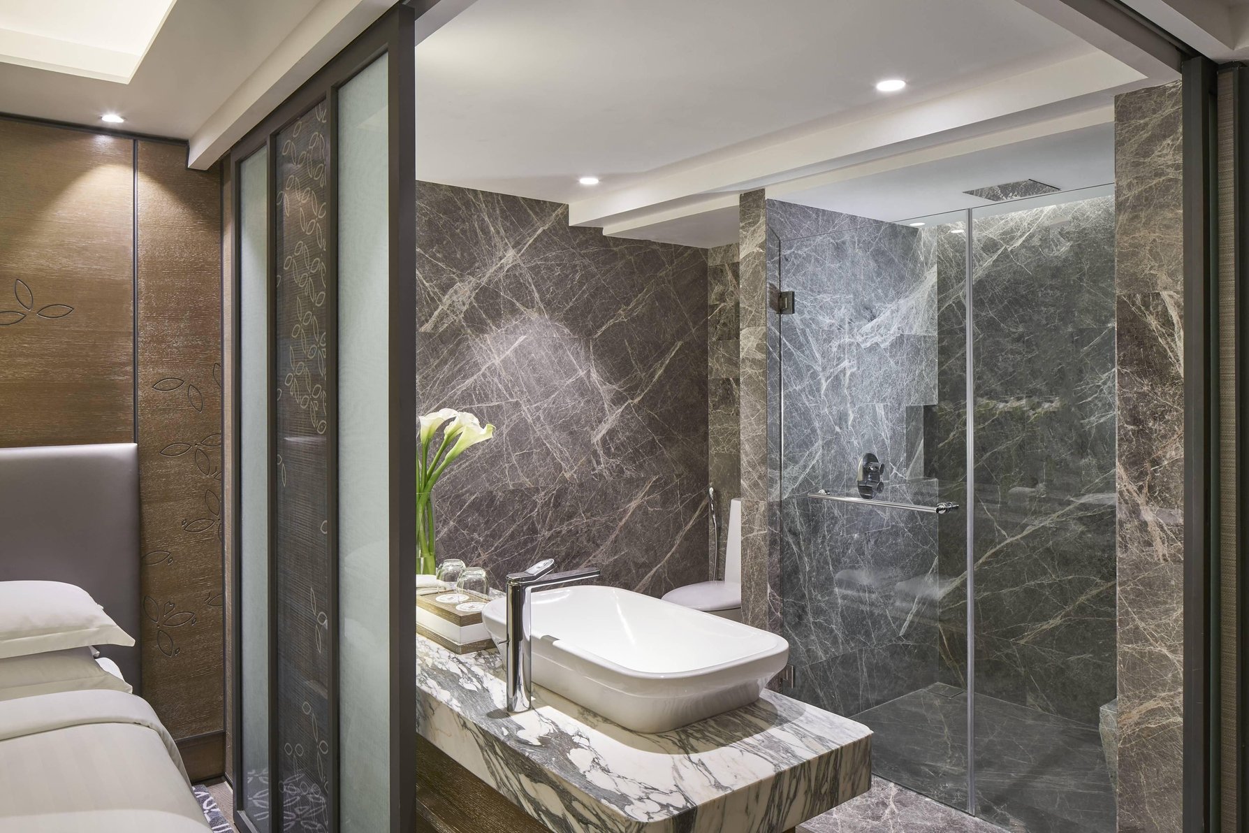 Yogyakarta Marriott Hotel Room Type - Deluxe Guest room, 1 King, City view