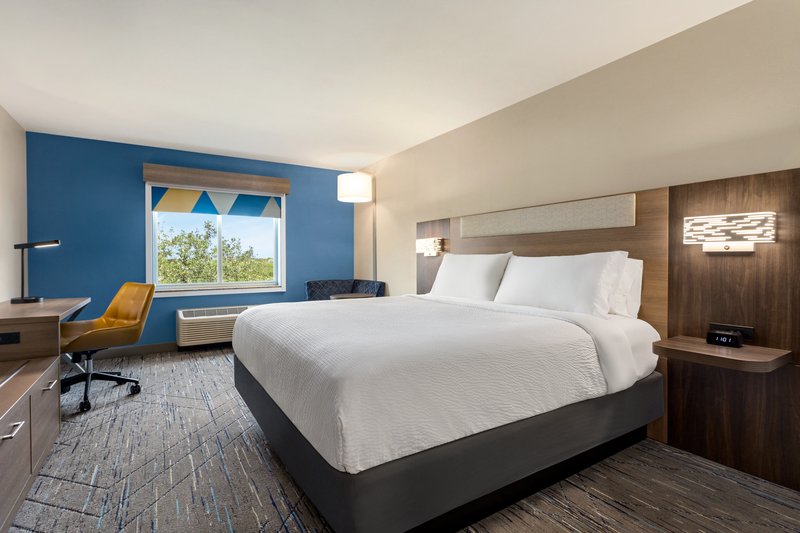 HOLIDAY INN EXPRESS FT PIERCE