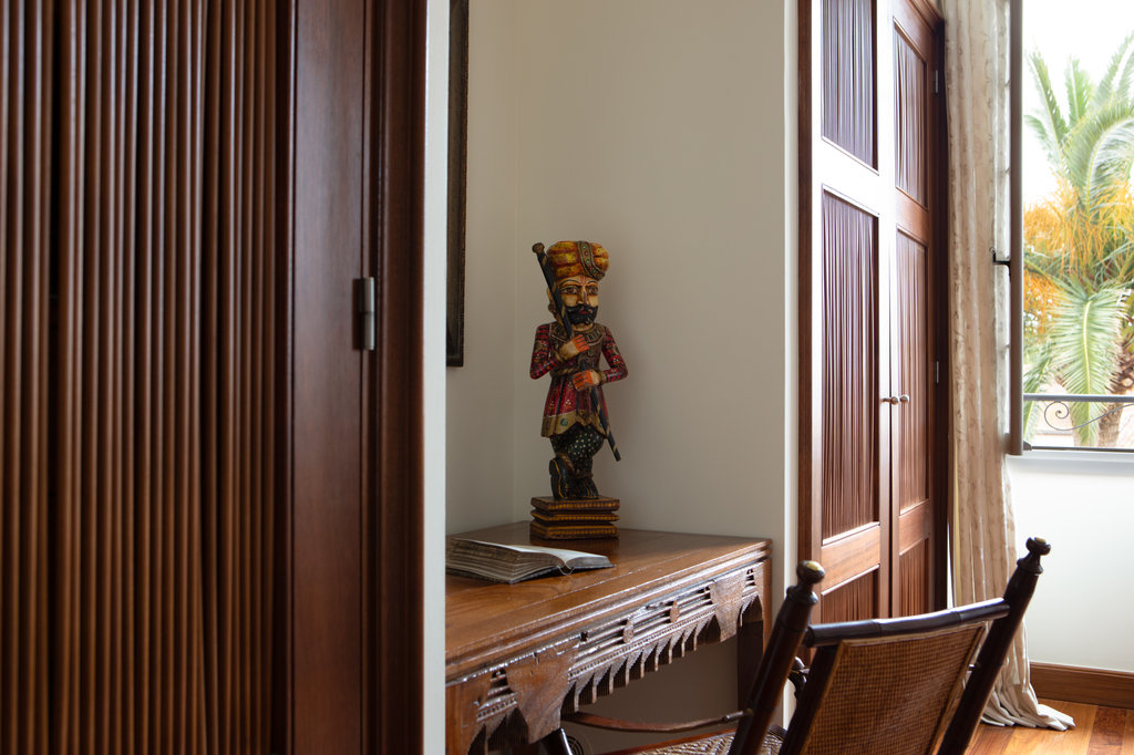 Guest photo