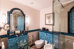 Club Partial Sea View, Club lounge access, Guest room, 1 King, High floor
