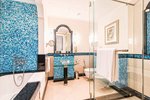 Club Partial Sea View, Club lounge access, Guest room, 1 King, High floor