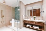 Signature Suite, 1 Bedroom Suite, 1 King, Pool view, Balcony