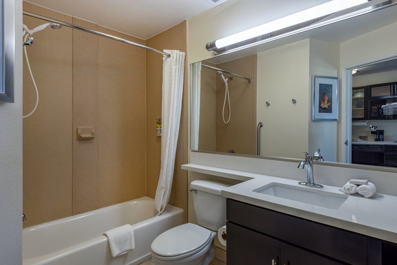 CANDLEWOOD SUITES SOUTH