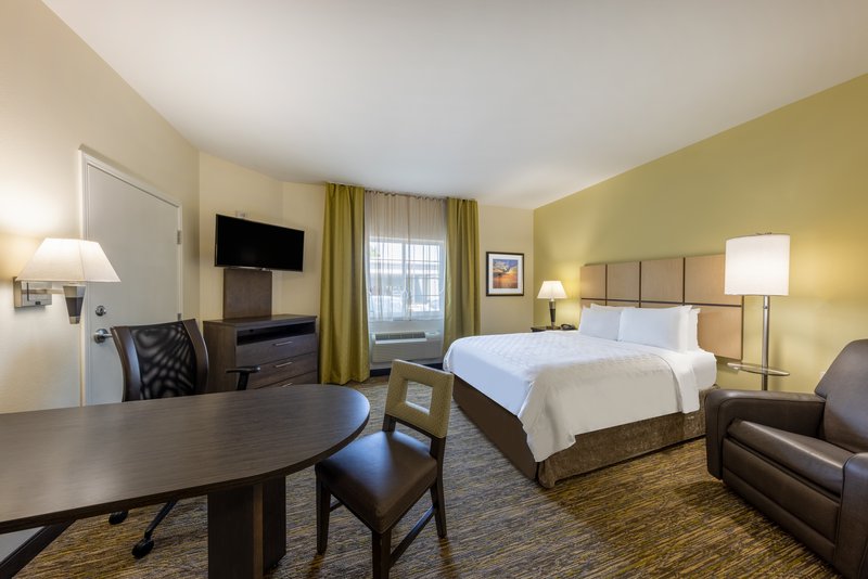 CANDLEWOOD SUITES SOUTH