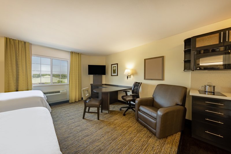 STUDIO SUITE 2 DOUBLE BEDS NONSMOKING