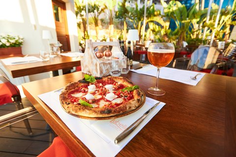 Delicious Napoletana Pizza at Lubelli