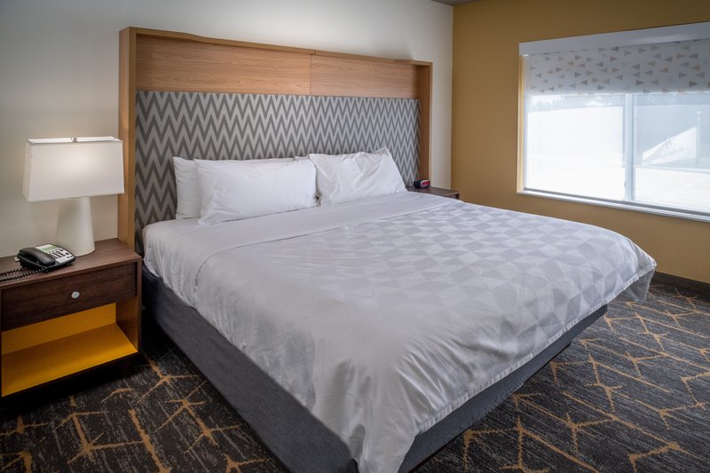 HOLIDAY INN EXP STES BECKLEY