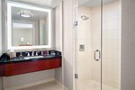 Executive Suite, 1 King, Sofa bed