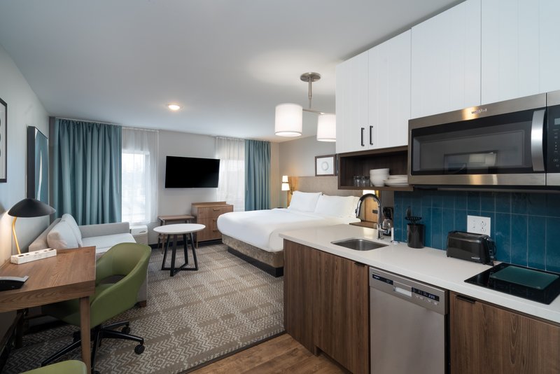 Staybridge Suites Louisville – Expo Center