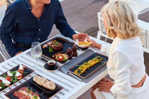 Amazing dining experience at SKYBEACH