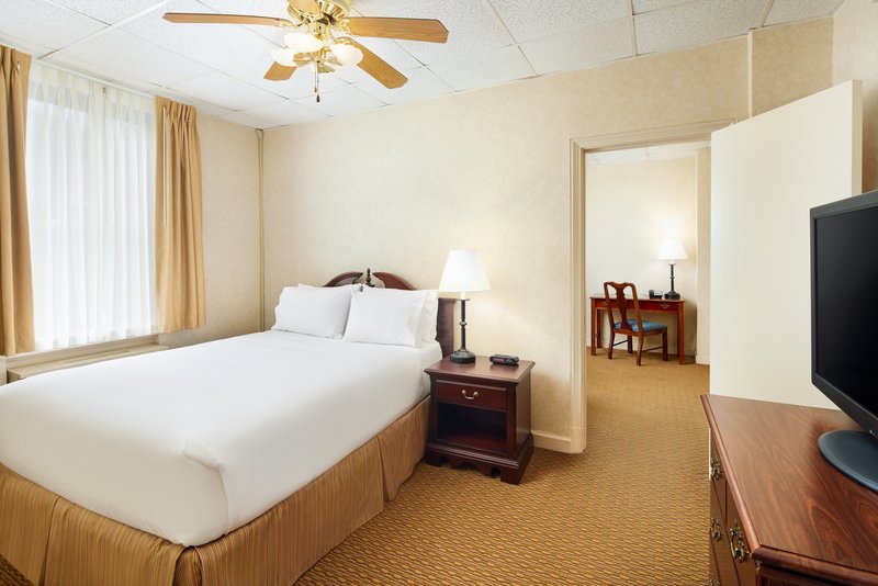 Military Independent Brand Normandy House & Carolina Inn