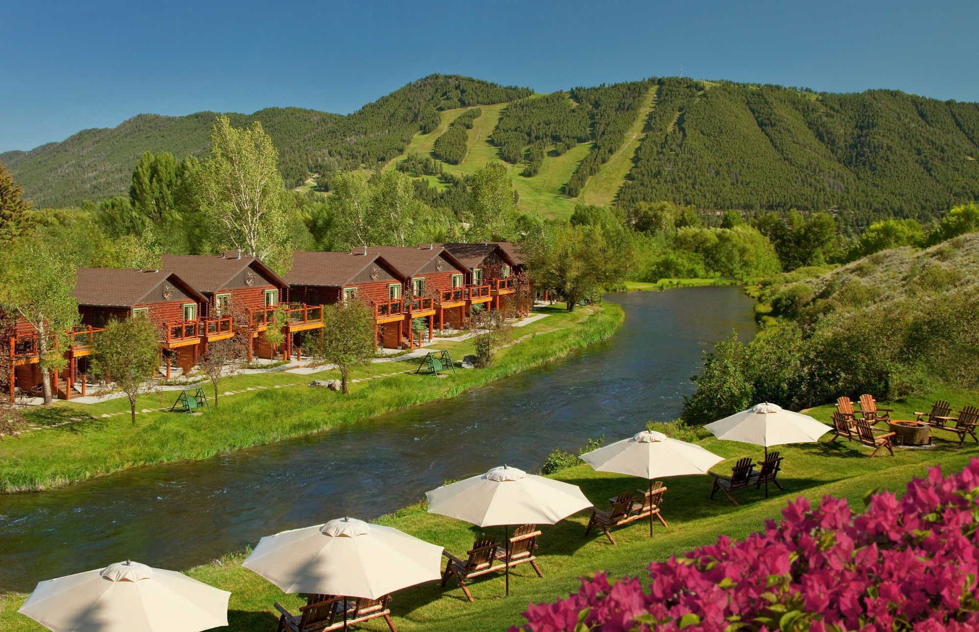 Rustic Inn Creekside Resort & Spa