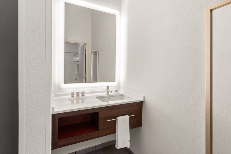Holiday Inn Hotel and Suites Bothell