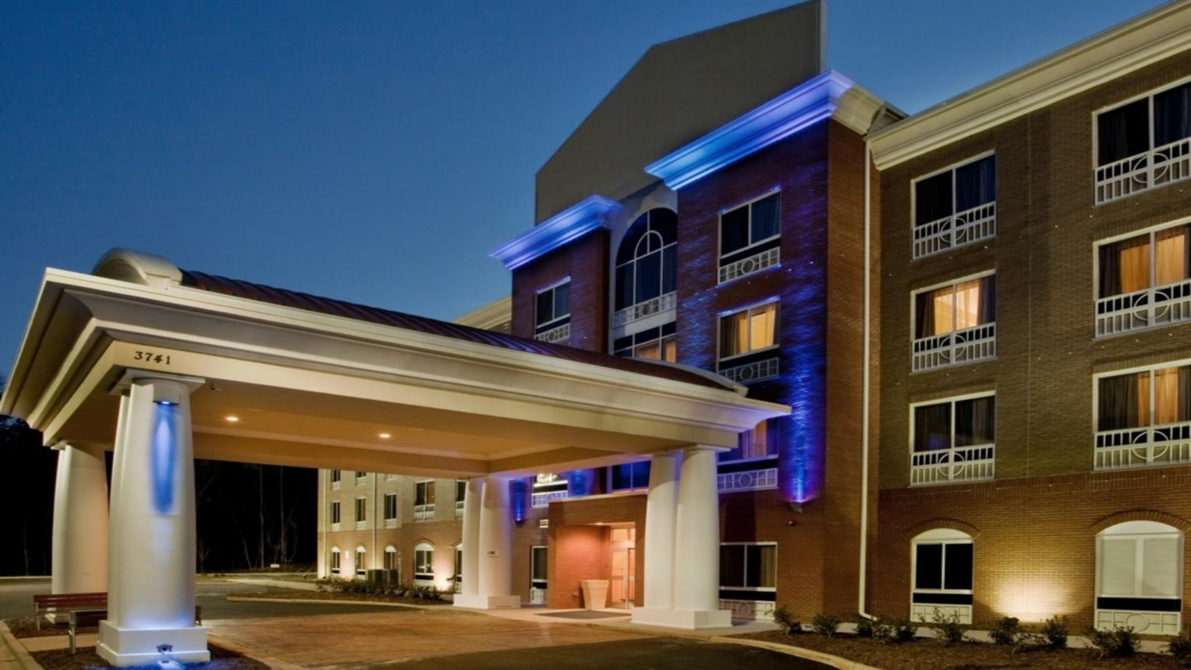 Holiday Inn Express/Stes SW State