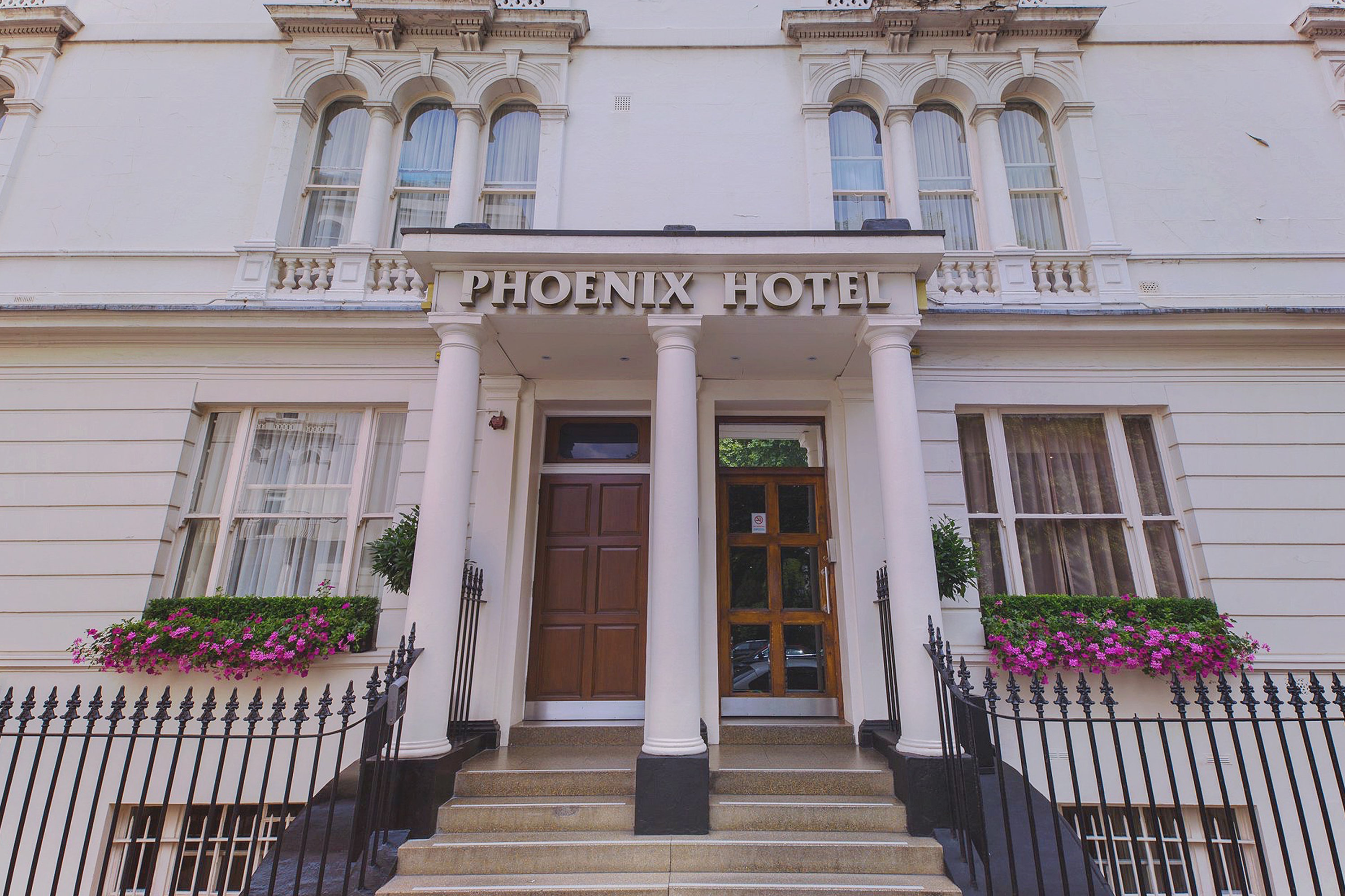 Phoenix Hotel London