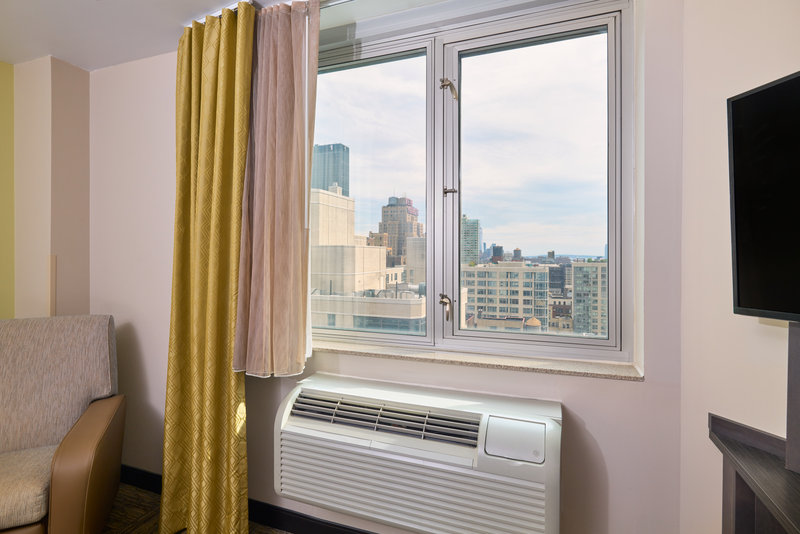 1 QUEEN BED STUDIO SUITE VIEW NONSMOKING