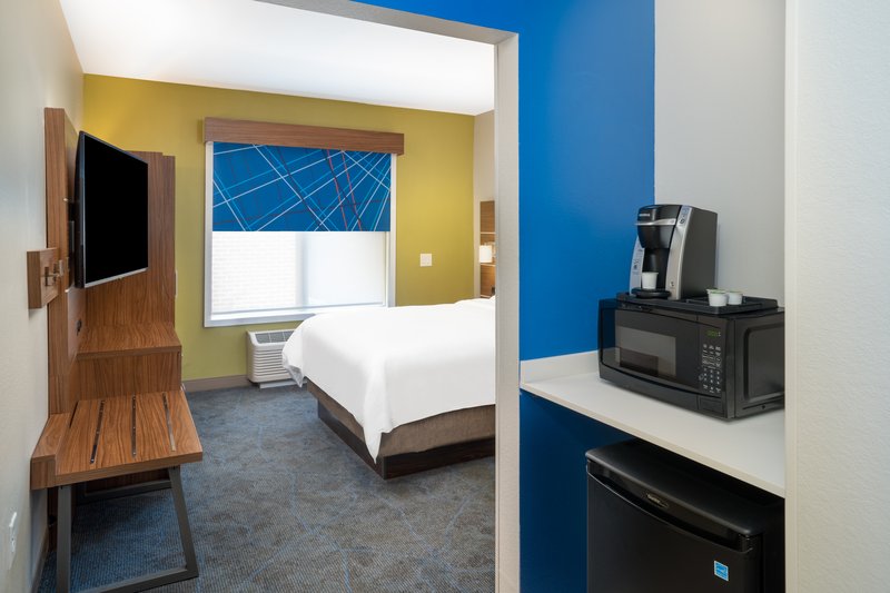 Holiday Inn Express and Suites Dahlonega – University Area
