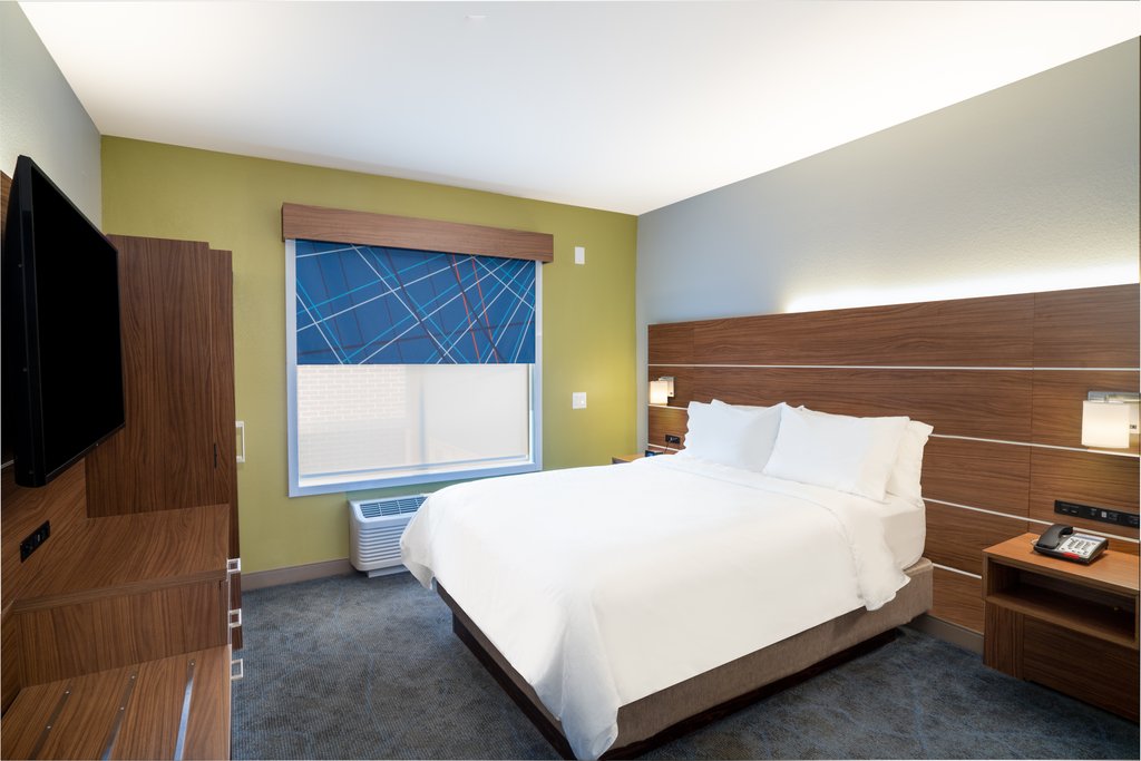 Holiday Inn Express & Suites DAHLONEGA - UNIVERSITY AREA