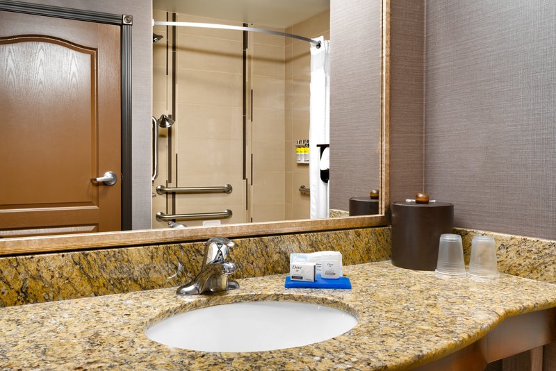 KING EXEC MOBILITY ACCESSIBLE TUB NOSMK