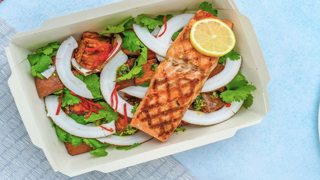 Hotel Indigo Dallas Downtown by IHG - Savor healthy meals all day at our restaurant.