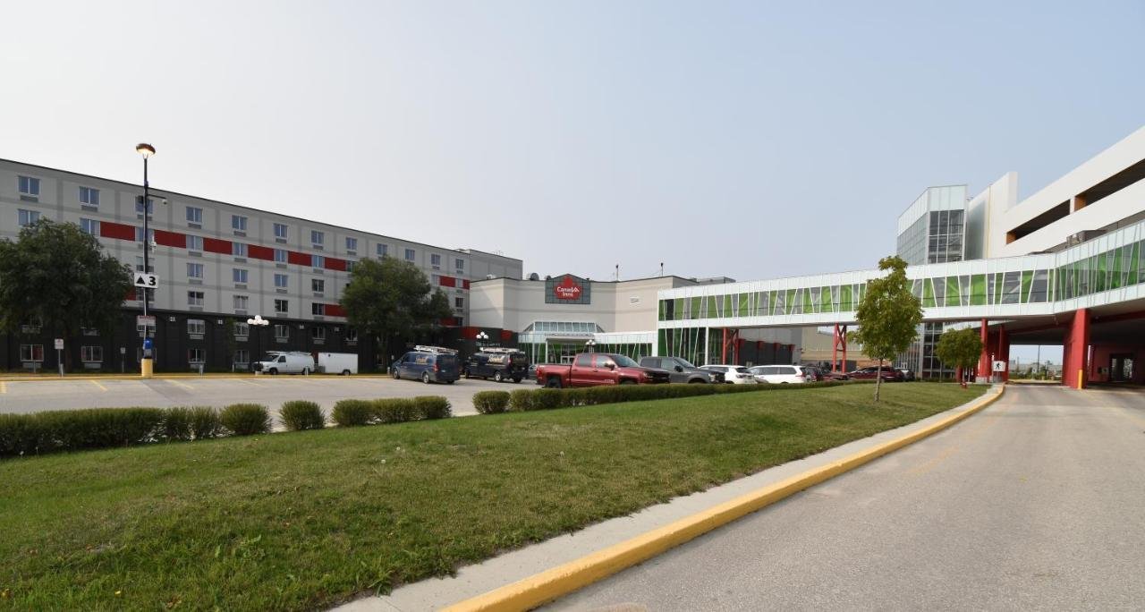 Canad Inns Club Regent Casino Hotel