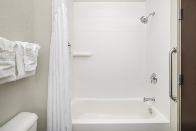 Holiday Inn Express Hotel & Suites BRIDGEPORT