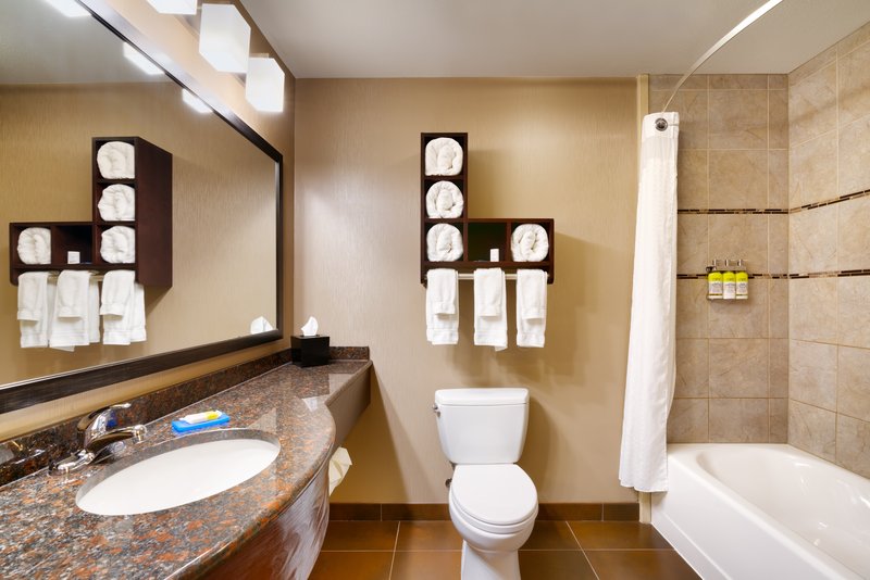 Holiday Inn Express and Suites Butte