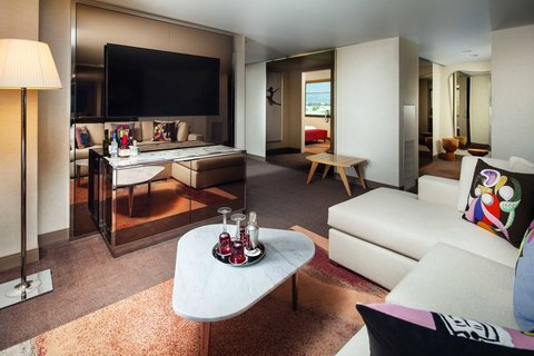One Bedroom Deluxe Suite Guest Room
