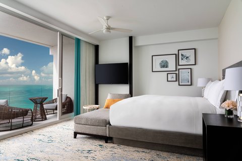 King Guest Room - Oceanfront