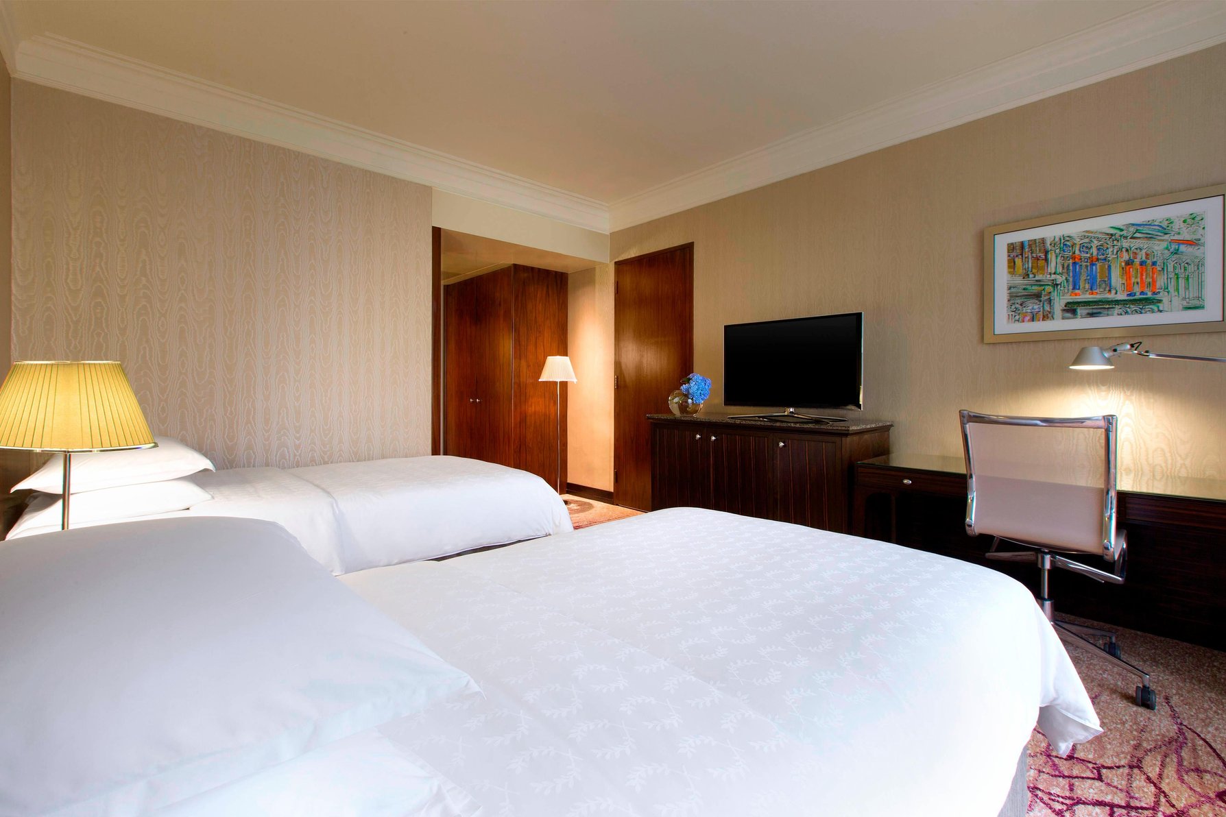Sheraton Towers Singapore Room Type - Executive Business, Guest room, 2 Twin, High floor Sheraton Towers Singapore Room Type - Executive Business, Guest room, 2 Twin, High floor
