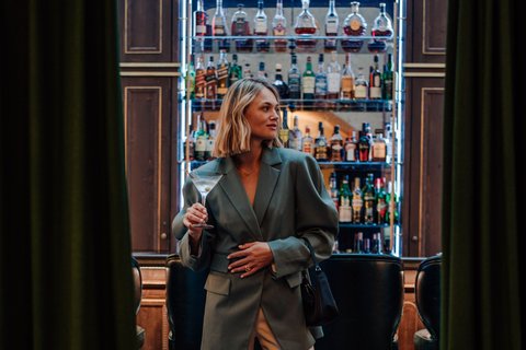 Hotel Bar