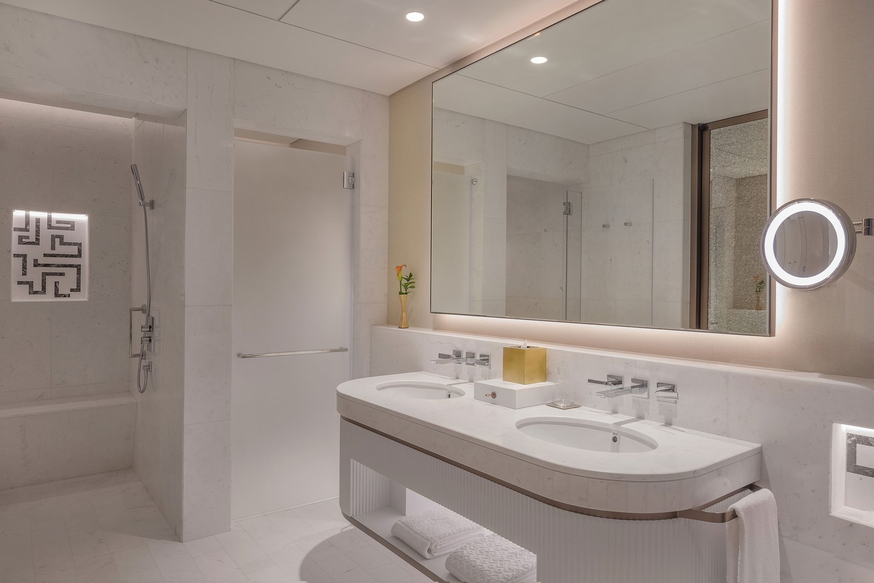 The St. Regis Dubai, The Palm Room Type - Deluxe Twin Room, Guest room, 2 Twin, City view