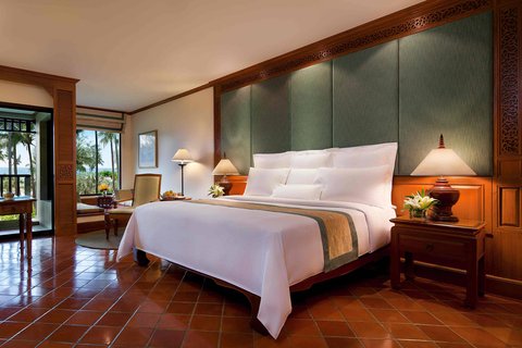 King Guest Room