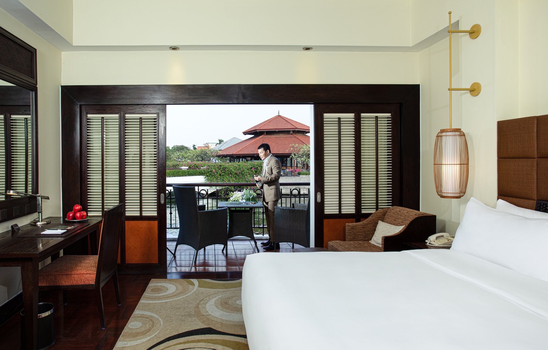 InterContinental Hanoi Westlake Room Type - 1 King Classic Overwater City View