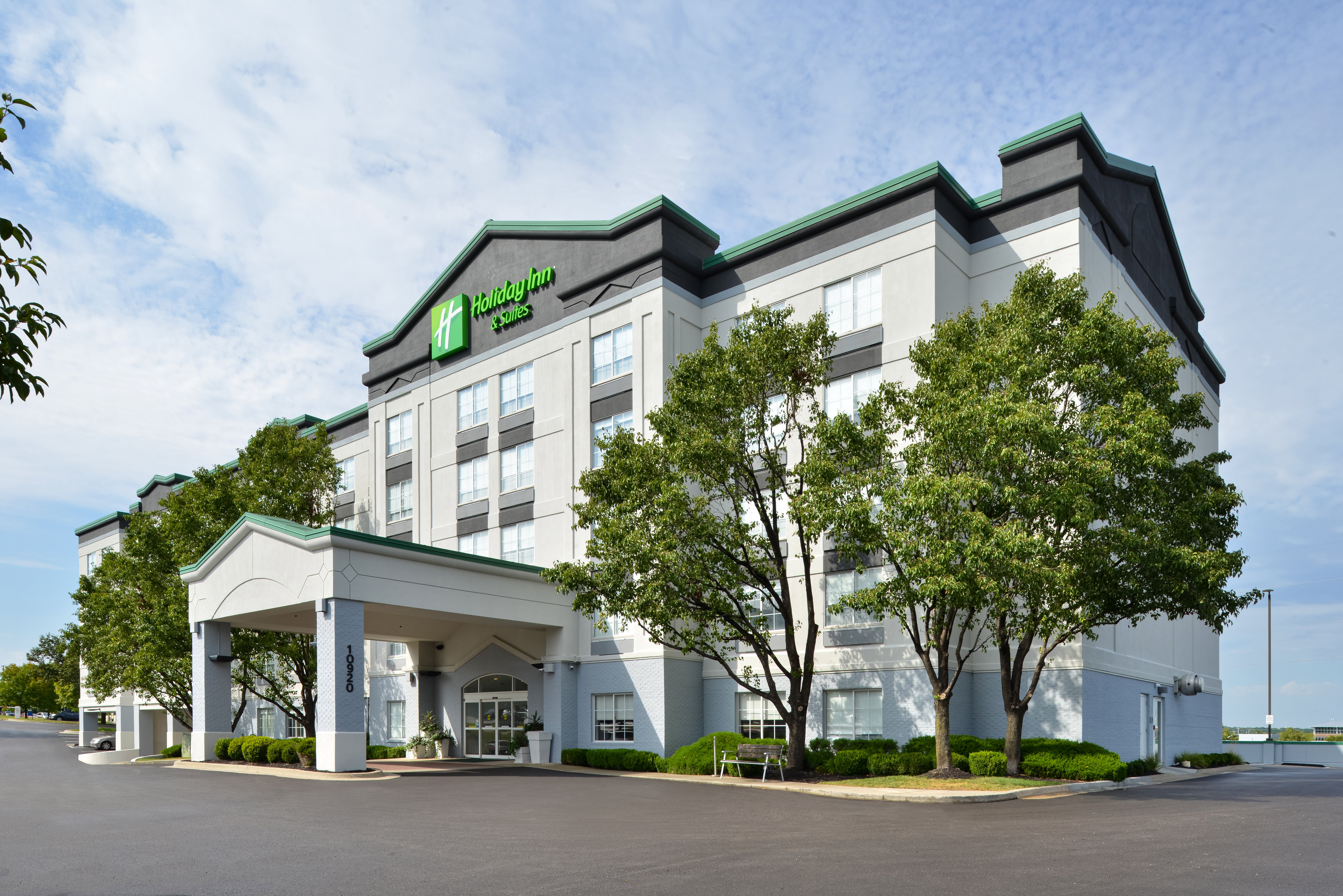 Holiday Inn Hotel & Suites Conv Center