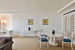 Ambassador Suite, Club lounge access, 1 Bedroom Larger Suite, 1 King, Oceanfront, High floor