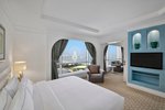 Family Suite, Larger Guest room, 1 King, Partial sea view