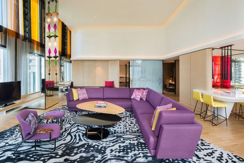 Wow Suite - Living Area