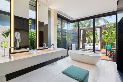 Baño de la villa Marvelous de un dormitorio con piscina