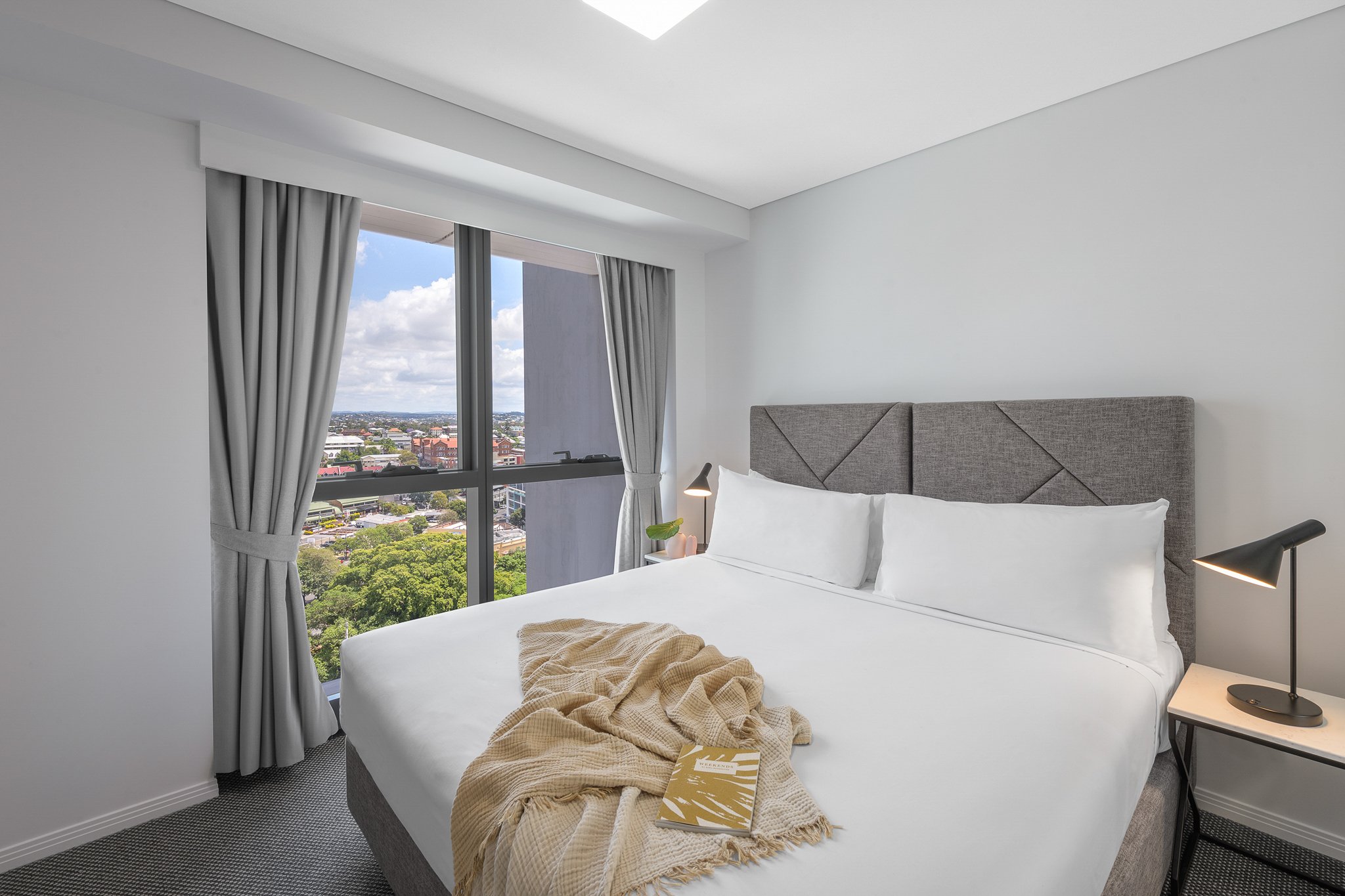 Meriton Suites Adelaide Street, Brisbane