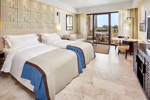 Twin/Twin Deluxe Sea View Guest Room