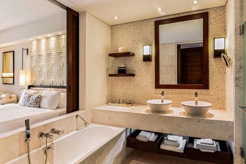 Deluxe / Premium / Infinity Room - Bathroom