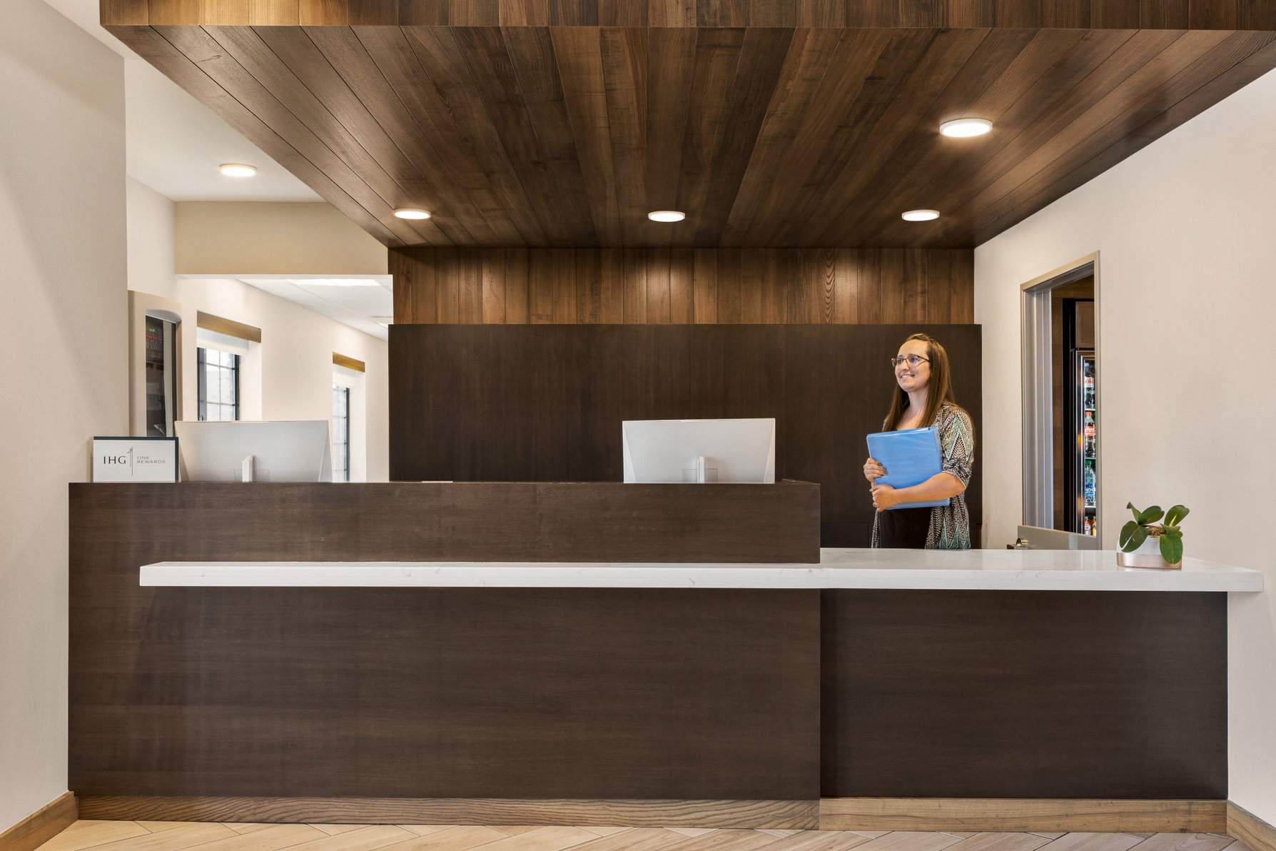 24-hour friendly and knowledgeable front desk team